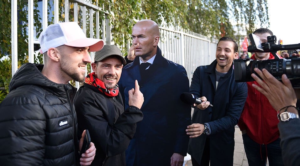 Zidane es el preferido en los hinchas del Manchester United para reemplazara a Mourinho. (Foto: AFP)
