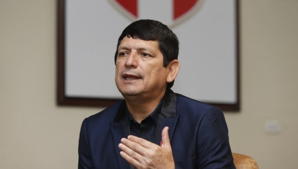 Agustín Lozano consideró que falta mejorar el fútbol peruano. | Foto: GEC