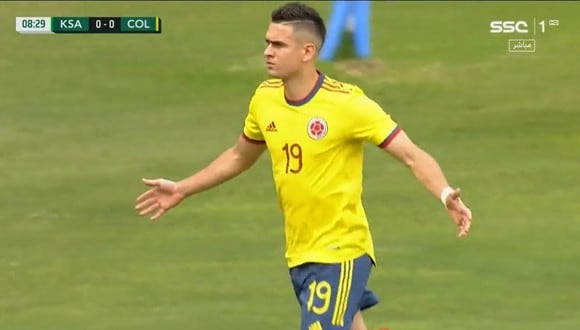 Santos Borré anotó el 1-0 de Colombia sobre Arabia Saudita. (Foto: Captura SSC)