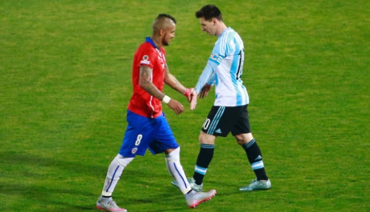 Arturo Vidal se burló de Lionel Messi y Argentina. (Fotos: Agencias)