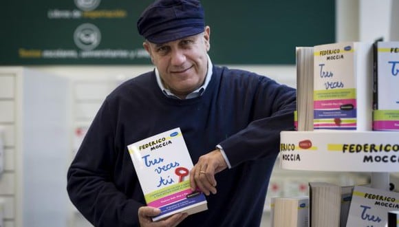 Federico Moccia lanza en castellano 'Tres veces tú'.