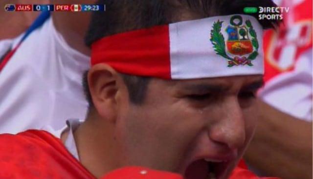 Perú vs Australia: El conmovedor llanto de hincha peruano tras GOL de André Carrillo que emociona a todos | VIDEO
