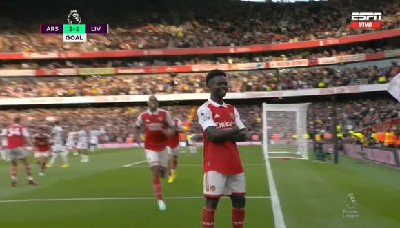 Bukayo Saka anotó el 2-1 de Arsenal sobre Liverpool en Premier League. (Foto: Captura)