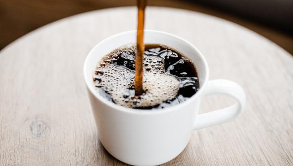 La especialista aconseja no consumir más de 400 miligramos (mg) de cafeína al día, en el caso de los adultos sanos. (Foto: Pexels)