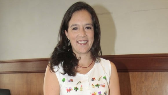 Marisa Glave gana elecciones en el Frente Amplio.