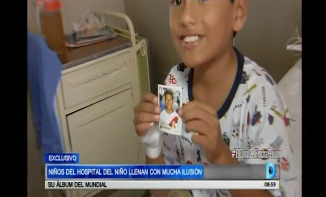 Cientos de niños del Hospital del Niño ya viven la fiebre del Mundial llenando su álbum Panini.