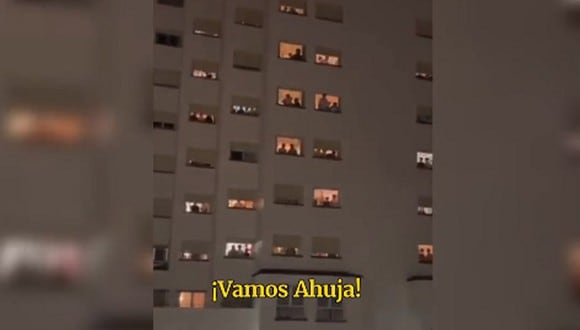 En grupo de estudiantes del Colegio Mayor Elías Ahuja son cuestionados por sus gritos machistas. (Foto: Twitter)