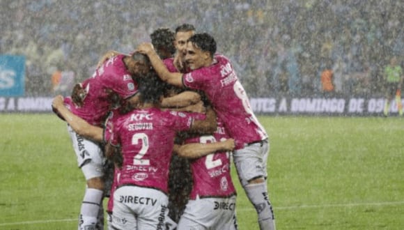 En una noche lluviosa, Independiente del Valle conquistó por primera vez su título en la Serie A de Ecuador. Foto: LigaPro Ecuador.