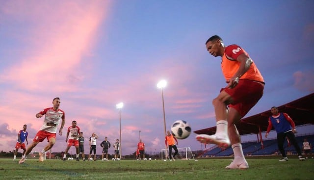 selección peruana realizó su primer entrenamiento en Miami con miras a partido con Chile