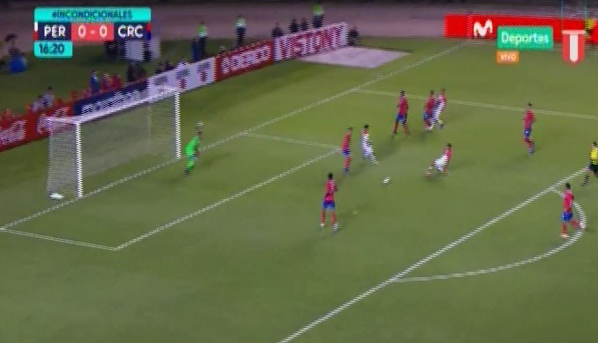 En el Perú vs Costa Rica, Edison Flores tuvo una situación inmejorable tras pase de Cristian Benavente en el amistoso FIFA.