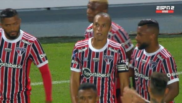 Gol de Joao Miranda para el 2-2 en Ayacucho FC vs. Sao Paulo. (Captura: ESPN2)
