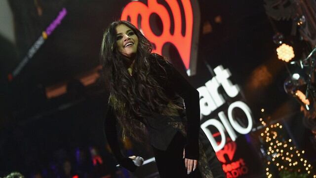 Selena Gomez contó cómo fue cantar en el Victoria’s Secret Fashion Show. (AFP)