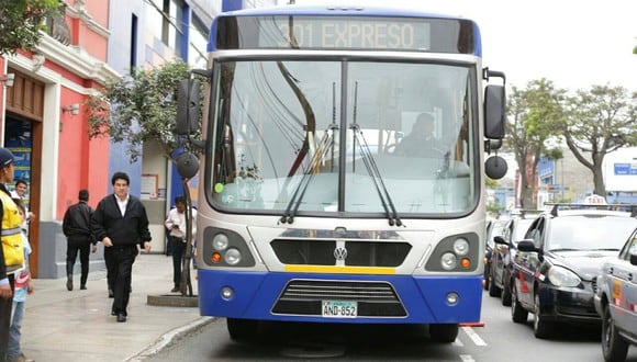 La Municipalidad de Lima anuncia el ingresos de nuevo buses de corredor azul.