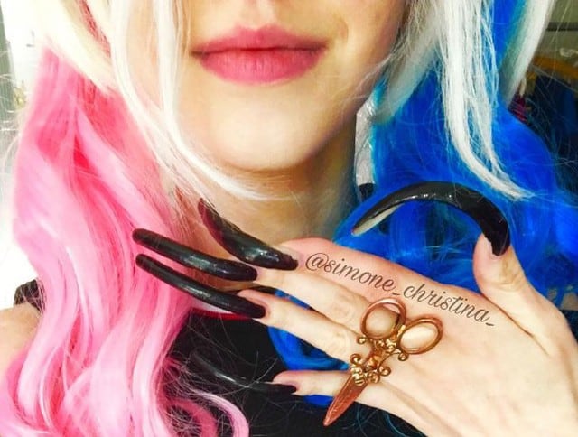 Simone Taylor no se corta las uñas desde el 2014. Foto: Instagram