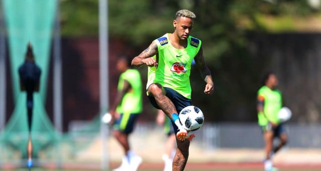 Neymar reapareció en los entrenamientos de la selección de Brasil