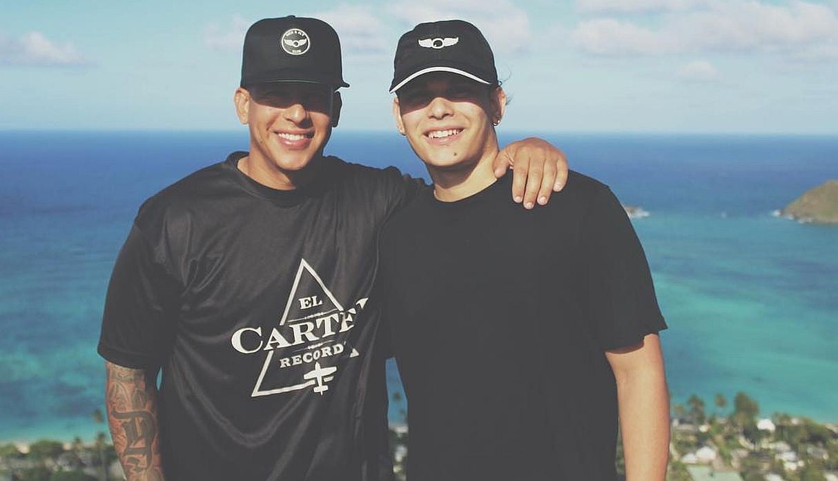 Daddy Yankee sorprende a todos al compartir fotografía junto a su hijo. (Foto: Instagram)