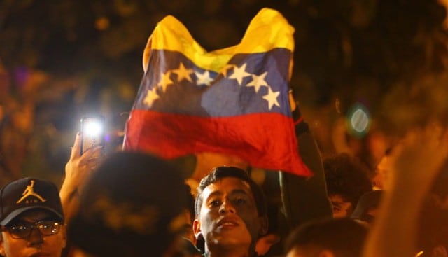 Los venezolanos se concentraron en el parque Kennedy para manifestarse contra el régimen de Nicolás Maduro. (Foto: GEC / Miguel Bellido)