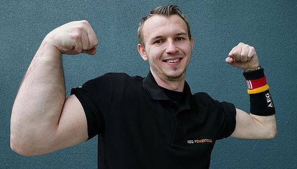 Matthias Schlitte tiene un brazo más grande que el otro y es multicampeón en vencidas. (Foto: Difusión).
