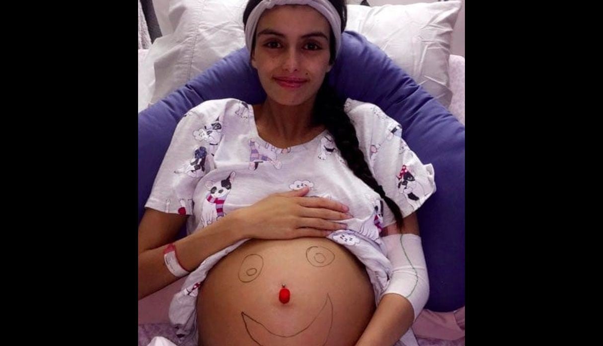 Adolescente embarazada con cáncer rechaza quimioterapia para dar a luz a su bebé pero ambos mueren poco después del parto. Foto: gofundme.com
