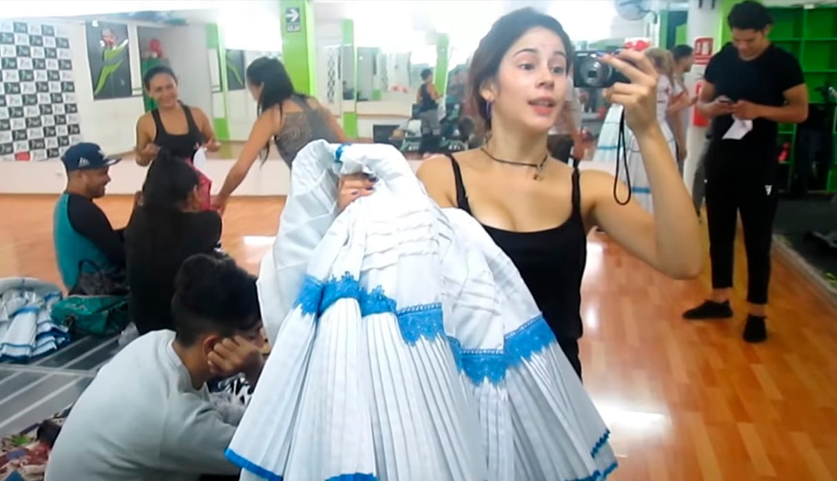 Venezolana aprendió a bailar marinera norteña en apenas días y lo demostró en una presentación artística en un teatro de Lima. (Foto: Captura YouTube|Keki Rojas)