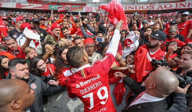 Paolo Guerrero: Flamengo lo demanda y pide reparación millonaria tras su pase al Inter de Porto Alegre
