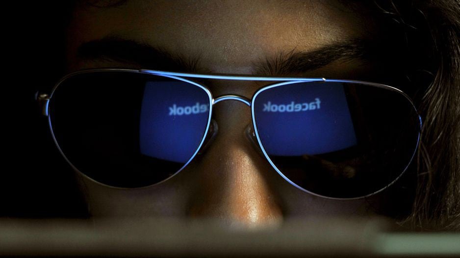 Facebook le presta más atención a las publicaciones que los usuarios hacen. (AFP)