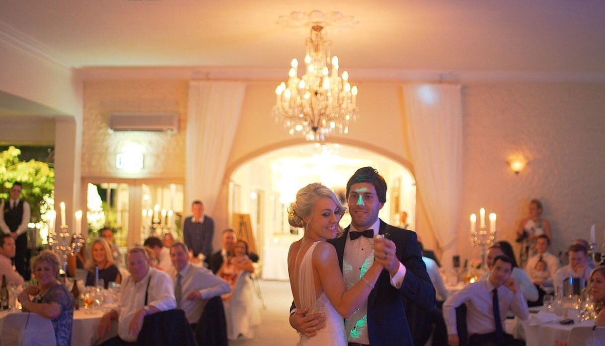 Los invitados a la boda, y la misma novia, jamás imaginaron vivir tan mágico momento. (Foto: Pixabay)