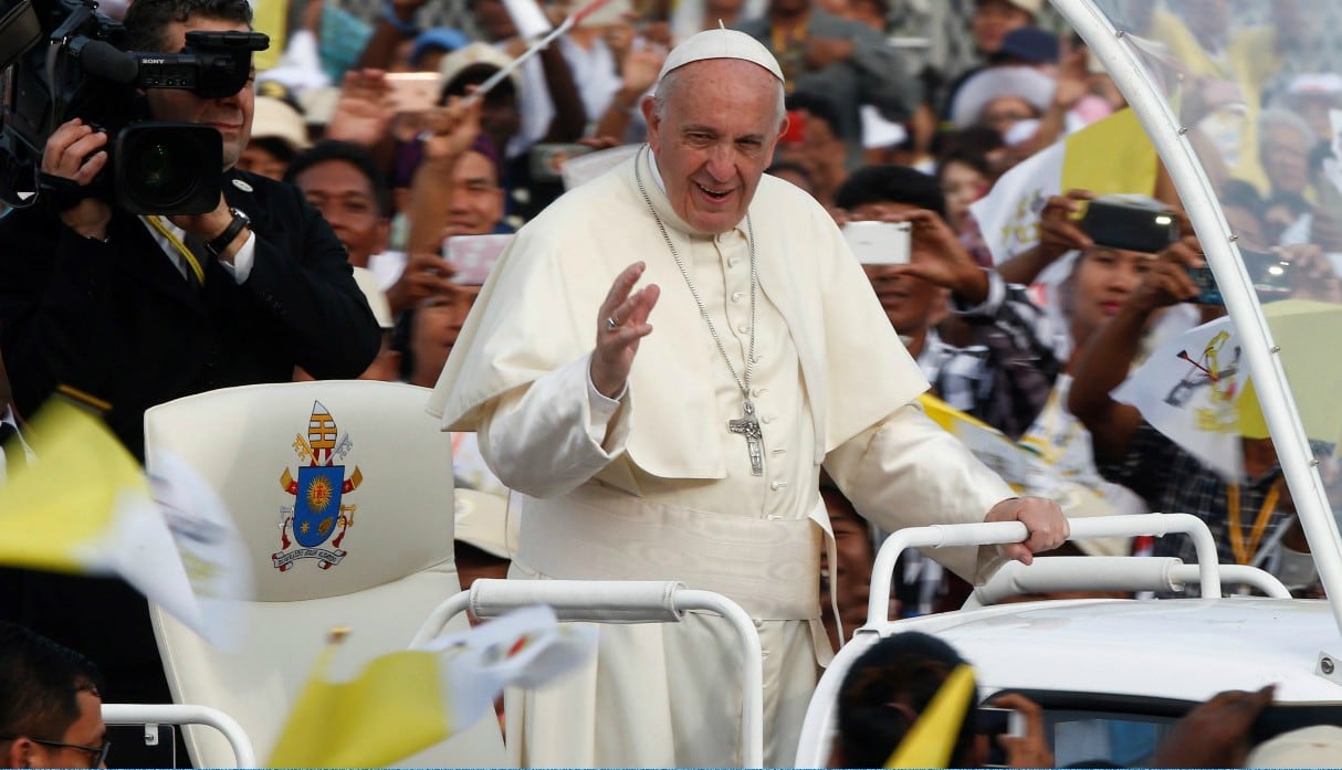 ‘Papamóvil’ que el papa Francisco usará en Perú tendrá escalera eléctrica