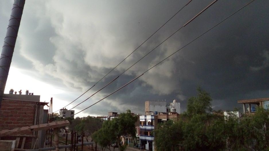 Fuerte nubosidad causó alarma en Chiclayo.