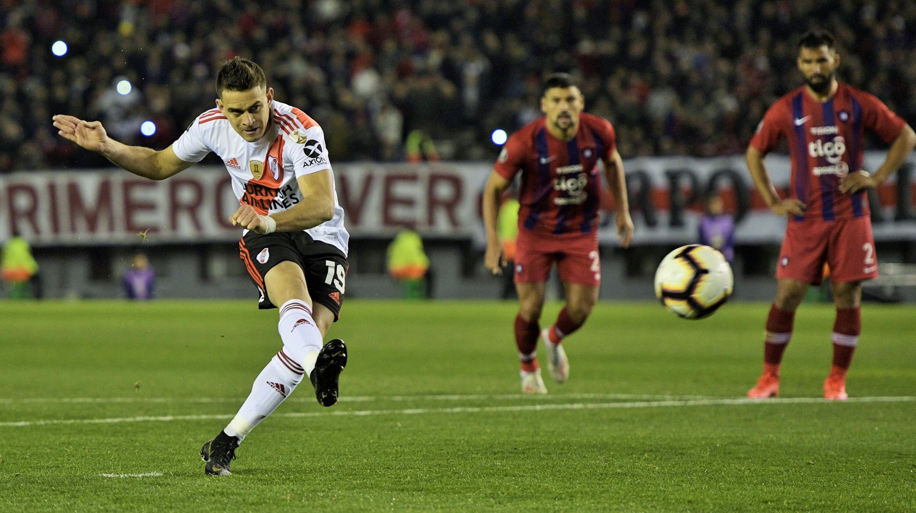 Santos Borré pone el segundo para  River Plate