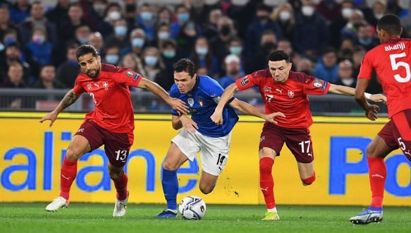 Italia empató con Suiza y cerrará su participación en la fase de grupos de las Eliminatorias europeas en su visita a Irlanda del Norte. La 'Azurri' podría terminar en la repesca.