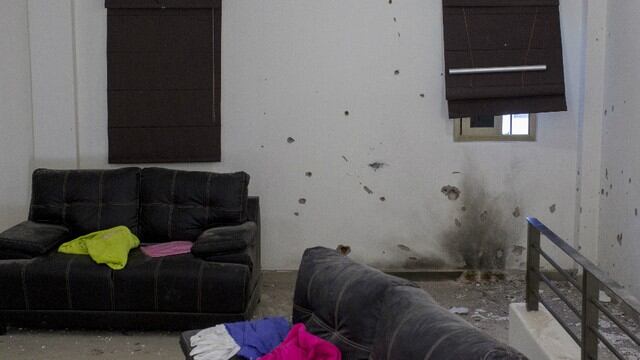 La vivienda donde se escondía ‘El Chapo’ Guzmán quedó parcialmente destruida. Foto: AFP