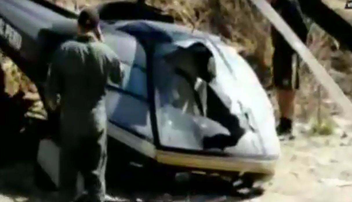 Helicóptero se precipita y soldados se salvan de milagro