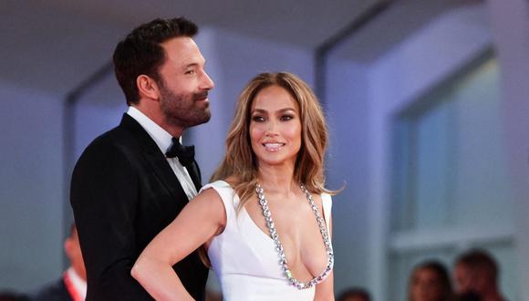 Jennifer Lopez vivió un 25 de diciembre muy especial al lado de sus hijos Max y Emme y de su pareja, el actor Ben Affleck.  (Foto: Filippo MONTEFORTE / AFP)