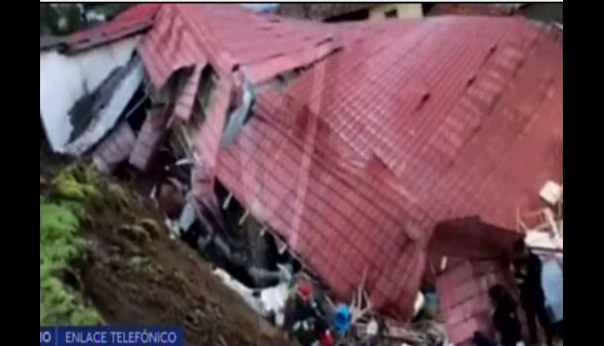 Muro de hotel colapsa y deja 15 fallecidos y al menos 30 heridos