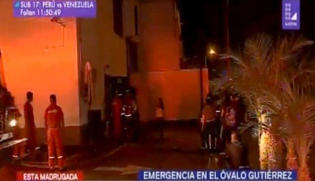 Incendio se desató en conocido local de comida rápida del Óvalo Gutiérrez. Foto: Captura de 90 Sábados
