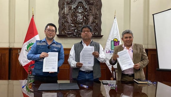 El alcalde Luis Gutiérrez Salvatierra saludó la firma del convenio y le dio la bienvenida a la empresa privada que ejecutará este proyecto