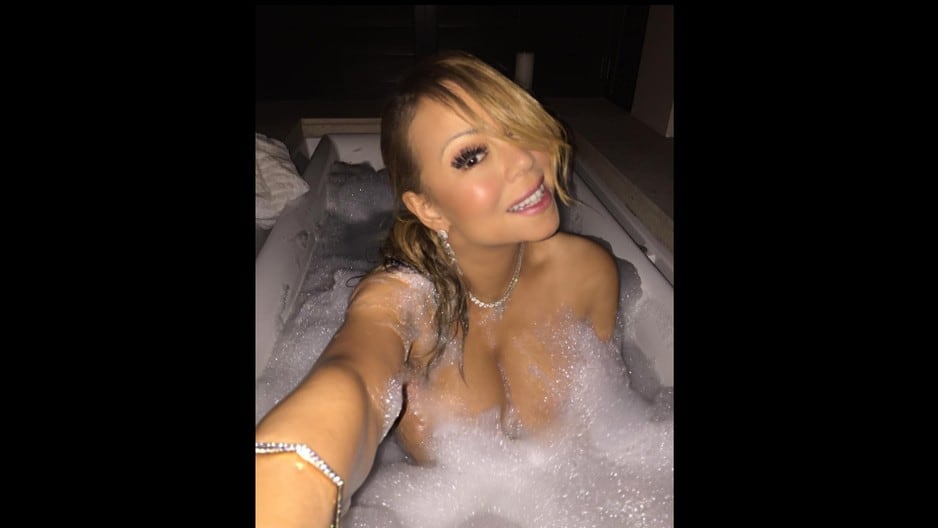 Mariah Carey sorprendió a todos sus seguidores en Instagram con sensuales fotos tomando un baño de espuma.