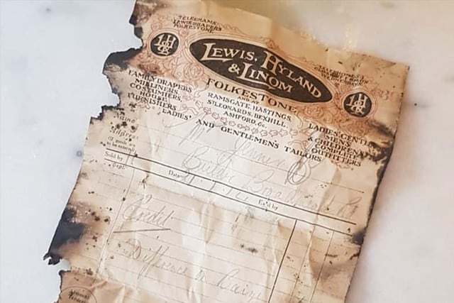 La nota hallada durante la remodelación de un restaurante revela cómo hacían negocio antes de la Primera Guerra Mundial. (Facebook | marketsquarefolk)