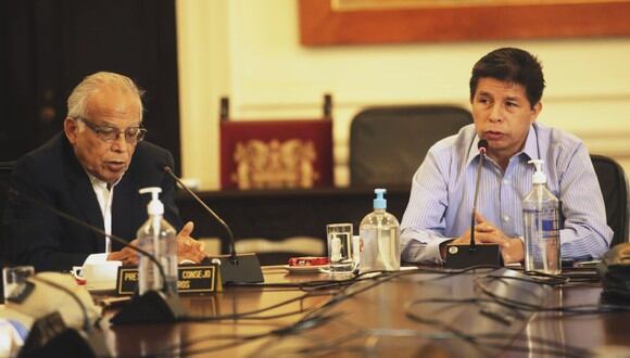 El presidente Pedro Castillo no aceptó la renuncia de Aníbal Torres como jefe del Gabinete Ministerial. (Foto: Presidencia)