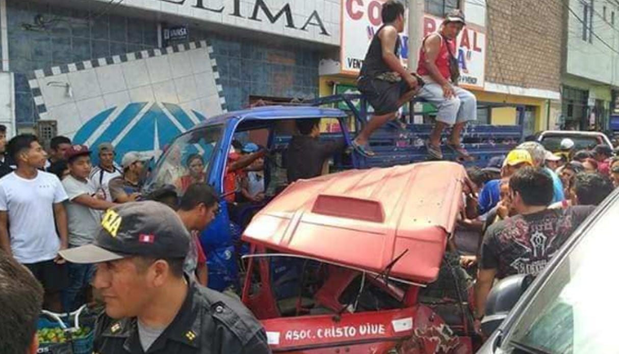 Tres muertos tras balacera en calle Lima de Barranca. Foto: Twitter