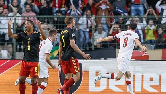 Olfato de cazador en el área: gol de Lewandowski para el 1-0 de Polonia vs. Bélgica. (Foto: Getty)