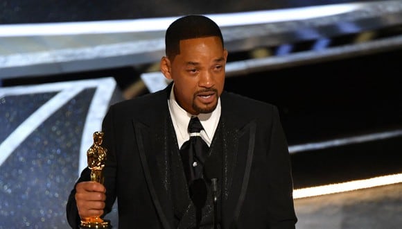 Will Smith durante el discurso ofrecido en la última gala del Oscar tras ganar el premio como Mejor actor principal. (Foto: AFP).