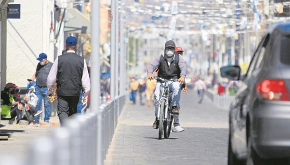 Arequipa: El gerente de Centro Histórico de la municipalidad provincial de Arequipa (MPA), William Palomino, informó que se implementarán dos ciclovías temporales que podrían convertirse en definitivas. (foto referencial)