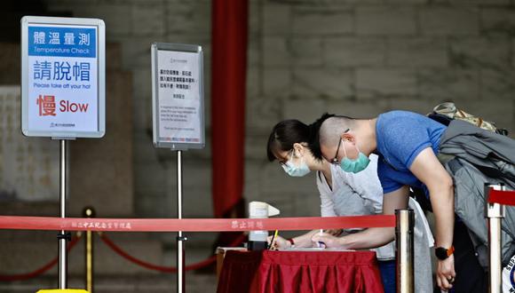 Los taiwaneses no conocen segunda ola y menos una tercera, su sistema de salud pública nunca se colapsó como ocurrió en otros países. (Foto: AFP)