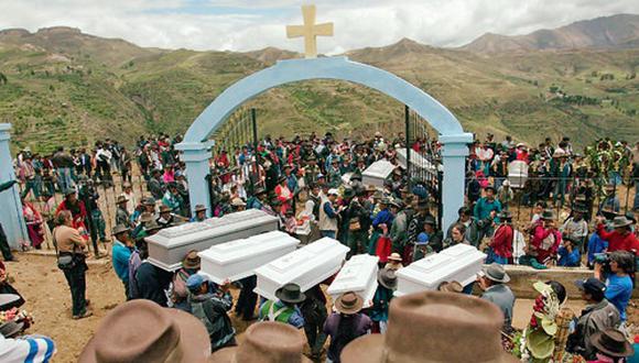 Fueron 69 las víctimas de la masacre de Lucanamarca, en Huancasancos, Ayacucho, en abril de 1983, la primera
matanza que Sendero Luminoso cometió y reivindicó. Fue una represalia ordenada por Abimael Guzmán. (GEC)