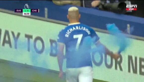 Richarlison celebra con una bengala el gol que anotó con Everton. (Foto: ESPN)