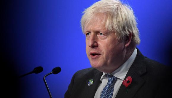 El primer ministro británico, Boris Johnson, se encuentra en el ojo de la tormenta tras la aparición de un video de una supuesta celebración navideña por parte de su gabinete durante la pandemia de COVID-19. (Foto: ANDY BUCHANAN / AFP)
