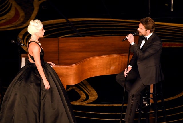 Lady Gaga y Bradley Cooper interpretaron el tema "Shallow" en el Oscar. (Fotos: AFP)