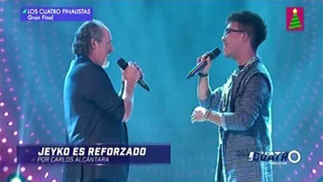 “Los 4 finalistas”: Carlos Alcántara y Jeyko Atoche sorprenden con tema criollo en la final. (Foto: Captura de pantalla)